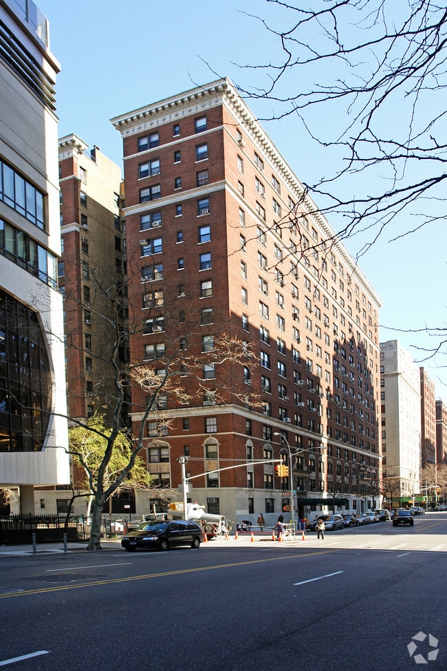 441 West End Ave