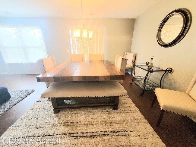 Foto del edificio - 4 br, 2 bath House - 623 Hogan Dr.