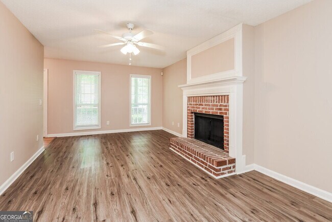 Foto del edificio - 2648 Loring Rd NW