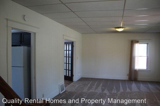 Building Photo - 4 br, 1 bath House - 810 E. Mt. Morris Rd.