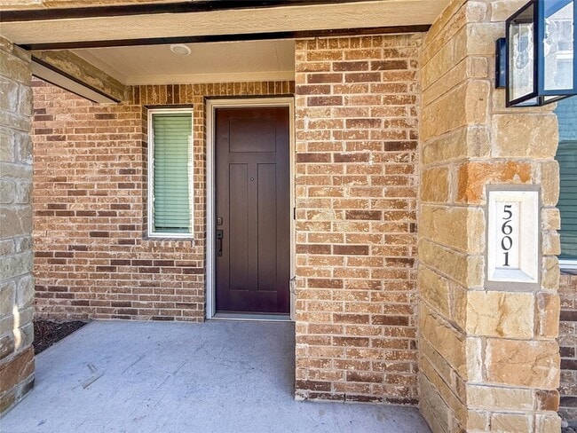 Photo - 5601 Mobeetie Loop Unit Apartment