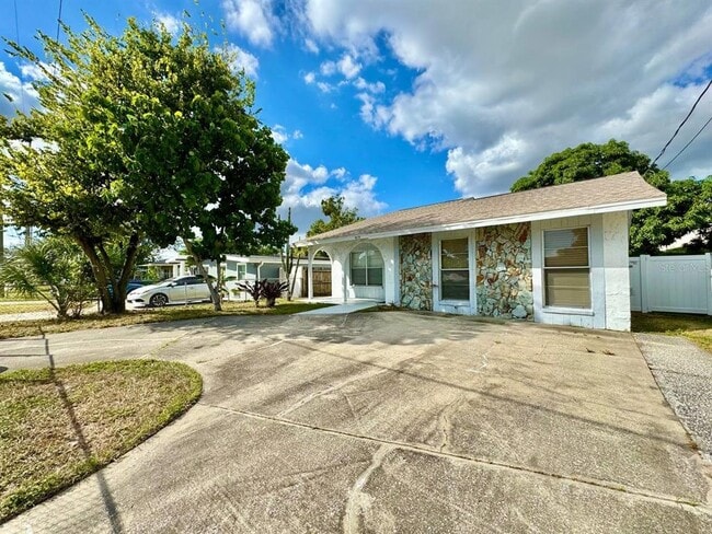 Foto del edificio - 4019 W Nassau St