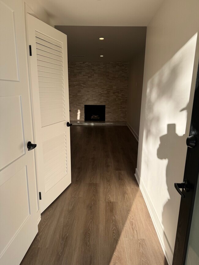 Foto del edificio - 10434 Baird Ave