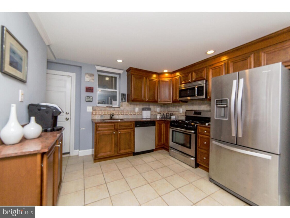 Primary Photo - 507 S 15th St