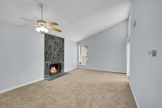 Building Photo - $1,595.00 - 1 Bed, 1 Bath, Apartment in Au...