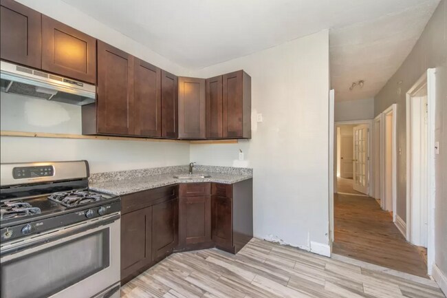 Building Photo - 338 Van Nostrand Ave