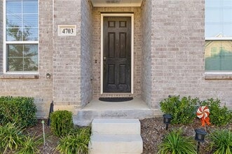 Building Photo - 4703 Kindred St