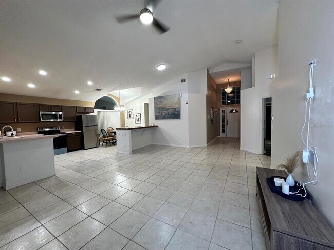 Foto del edificio - 235 Riggs Cir