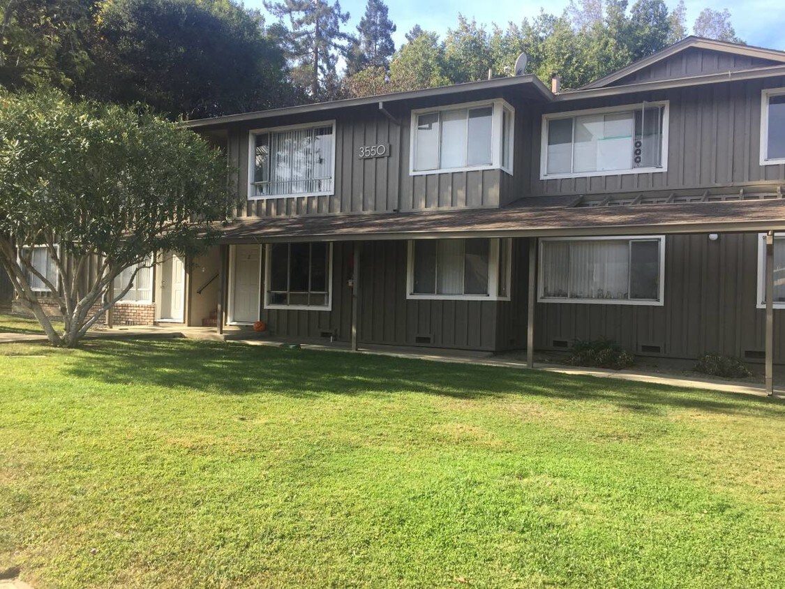 Farm Hill Apartments Apartments Redwood City, CA