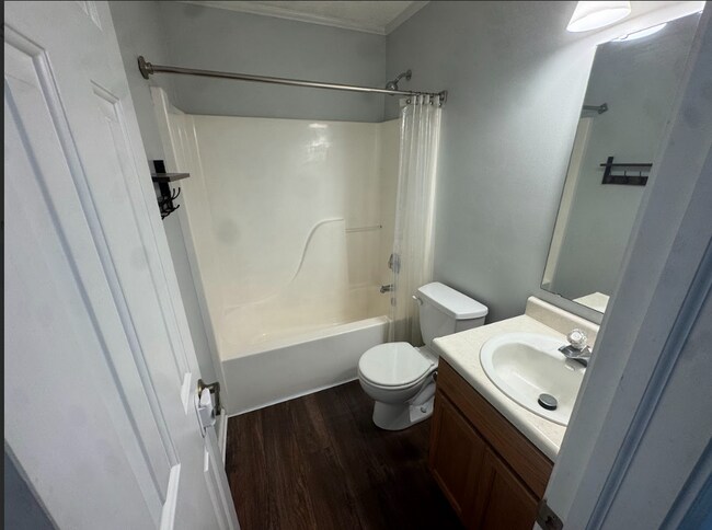 Building Photo - 778 Kingston Cir