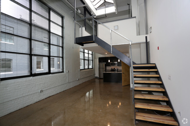 Living Area - Cary Street Station