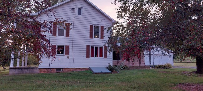 Building Photo - 253 Jim's Ln