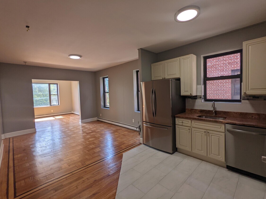12 Audubon Ave Unit 305, Jersey City, NJ 07305 Condo for Rent in
