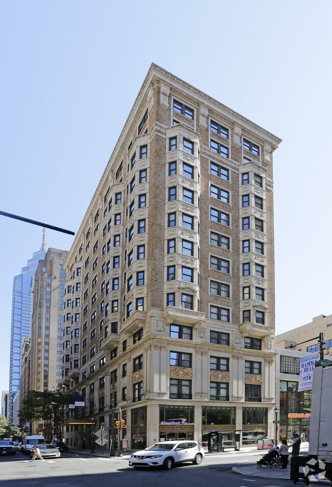 The Latham At Seventeenth Apartments Philadelphia, PA