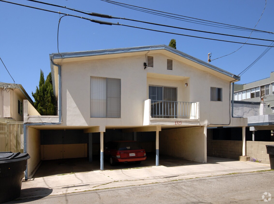 Building Photo - 1323 Harvard St