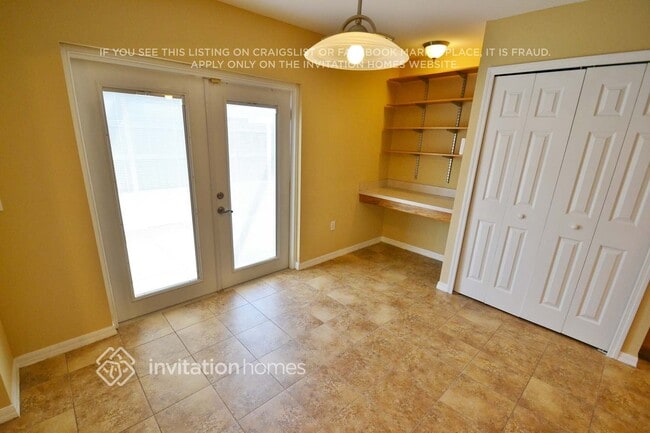 Foto del edificio - 6210 Calamari Pl