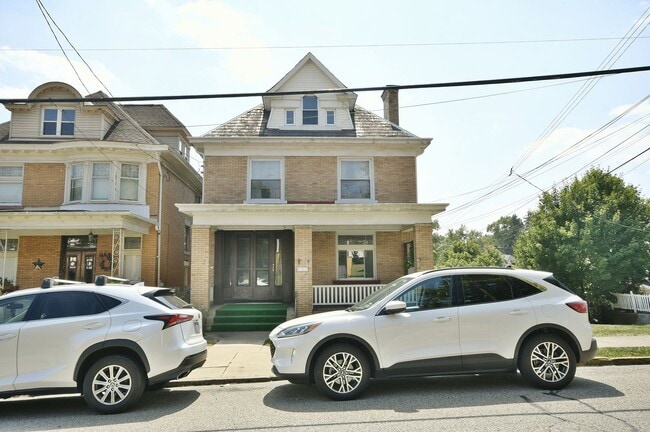 Building Photo - 201 Giffin Ave