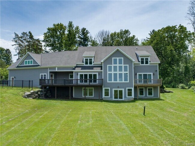 Foto del edificio - 8861 Shellman Dr