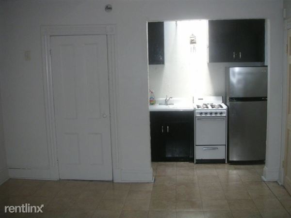 Primary Photo - 514 Monroe St