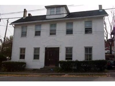 Primary Photo - 33 W State St