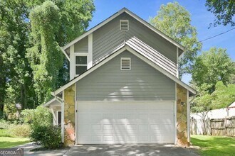 Building Photo - 4165 Little Springs Rd