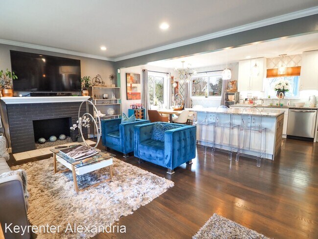 Building Photo - 4 br, 3 bath House - 5908 Amherst Ave