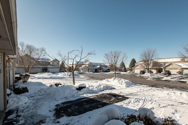 Foto del edificio - 7247 Bradford Ct