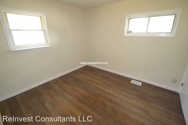 Building Photo - 3 br, 1 bath House - 1266 Landis Lane