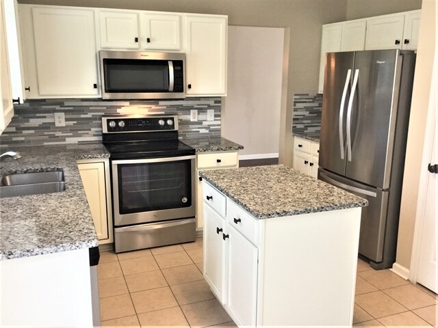 Foto del edificio - 3008 Secret Garden Ct