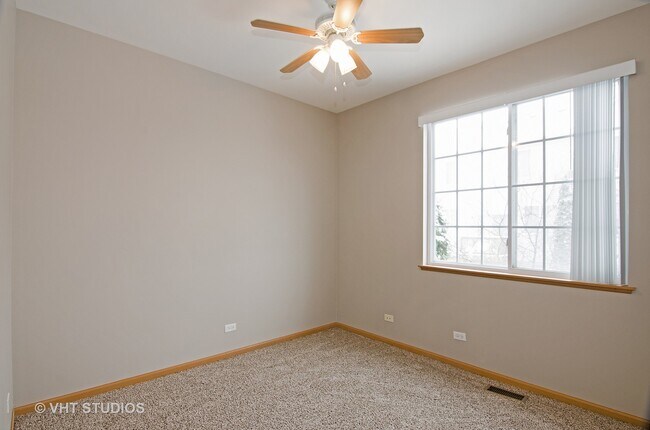 Foto del edificio - 346 Evergreen Cir