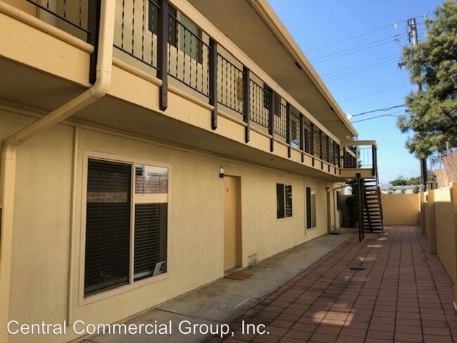 Building Photo - 1141 Foothill Blvd