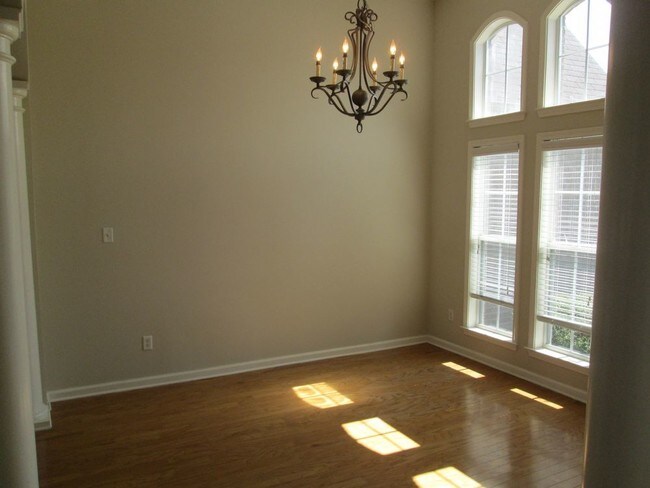 Building Photo - BEAUTIFUL 4 BED 3 BATH BARTLETT RENTAL HOME