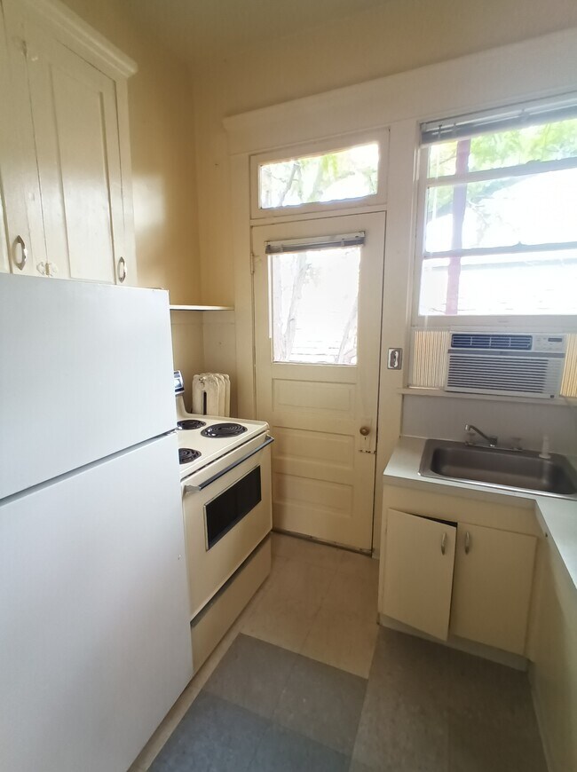 Foto del edificio - 652 N 9th St