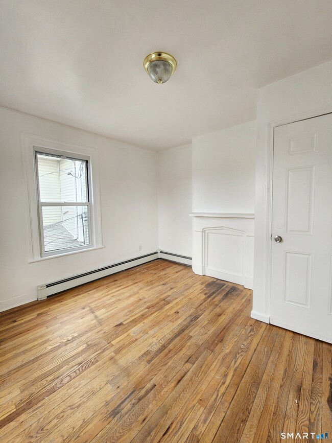 Building Photo - 202 Harral Ave