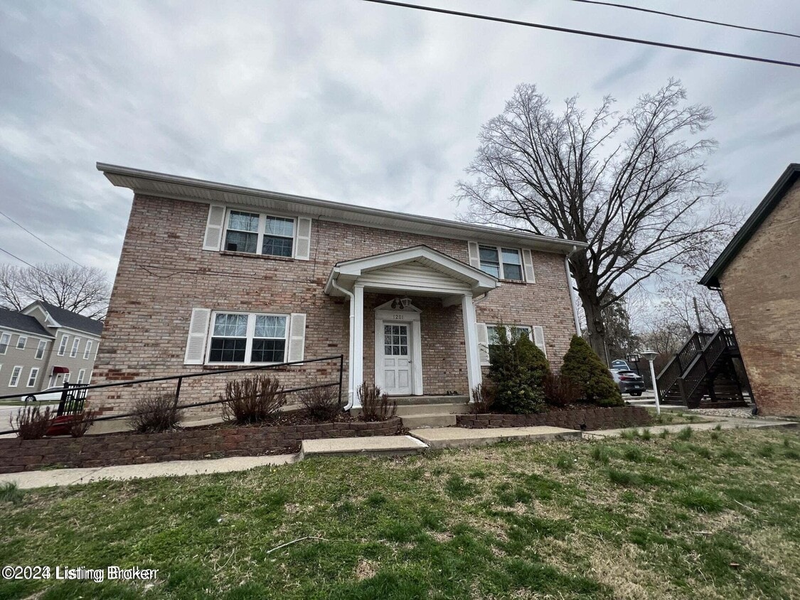 Primary Photo - 1201 Dewey St