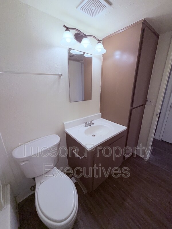 Foto del edificio - 20 N Leonora Ave