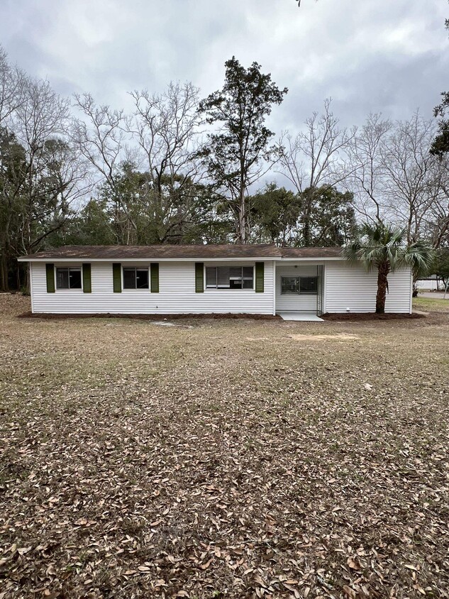 Foto principal - 2019 Jackson Bluff Rd