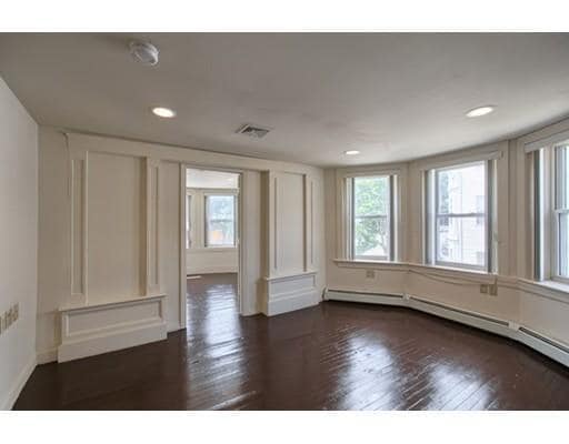 Foto del edificio - 15 Broadway-Unit 3