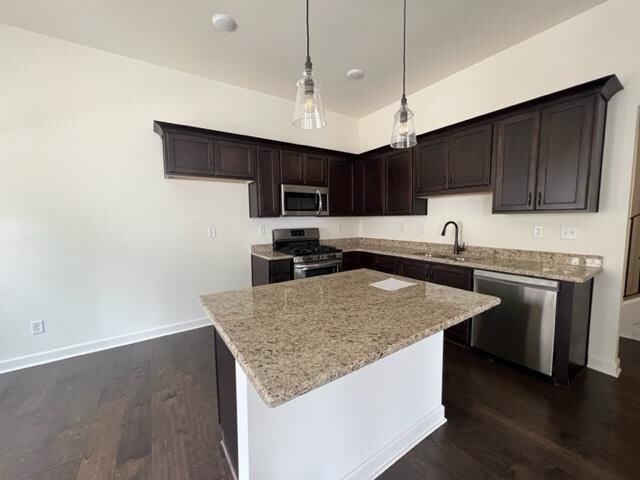 Foto del edificio - 8373 Everly Meadows Dr