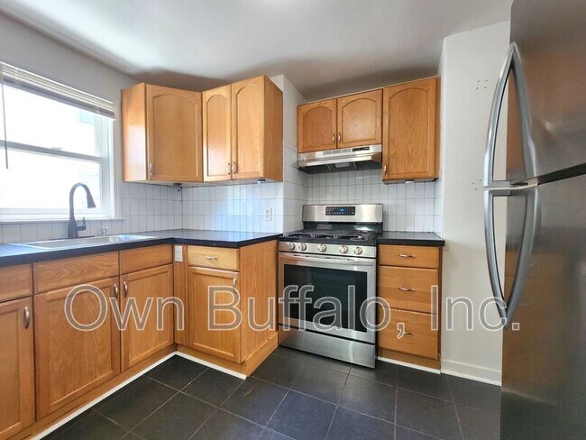 Building Photo - 240 Callodine Ave