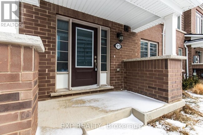 Building Photo - 11 Canoe Ln.