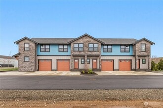 Building Photo - 2217 DeJong Dr