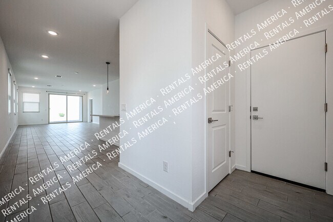 Foto del edificio - 40322 W Hillman Dr
