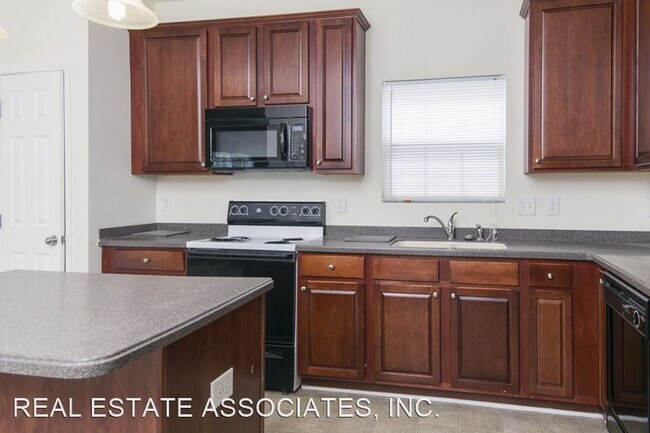 Building Photo - 4810 Swanns Mill Dr