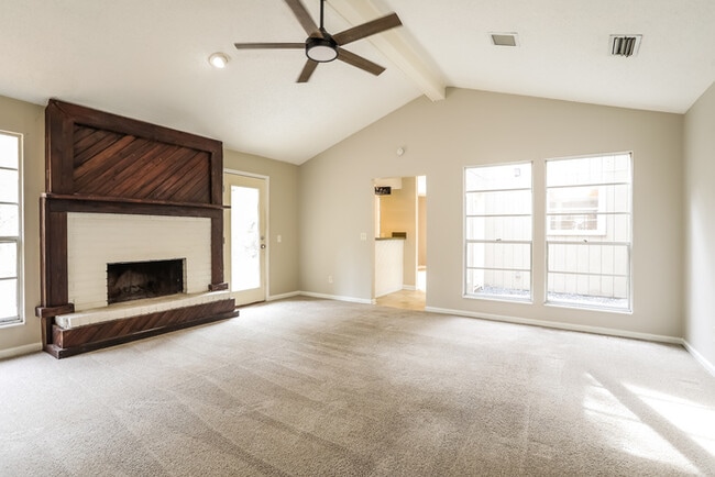 Foto del edificio - 1413 Dolphin St