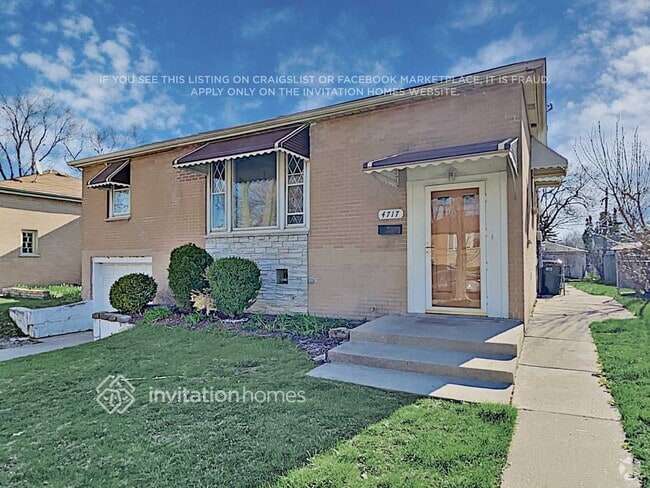 Building Photo - 4717 Wesley Terrace