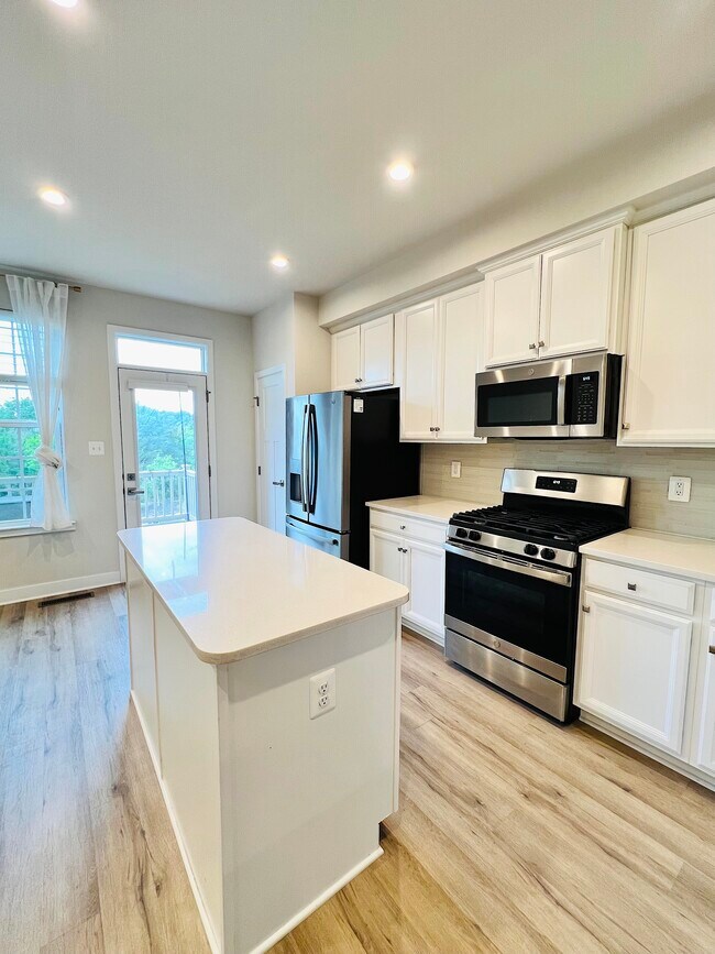 Building Photo - 2646 Jetstream Rd