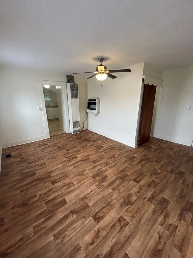 Building Photo - 201 N Bechtle Ave