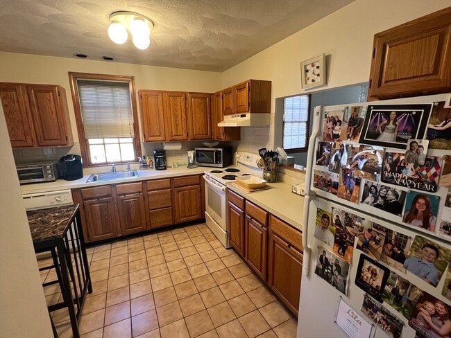 Building Photo - 1050 Chestnut St