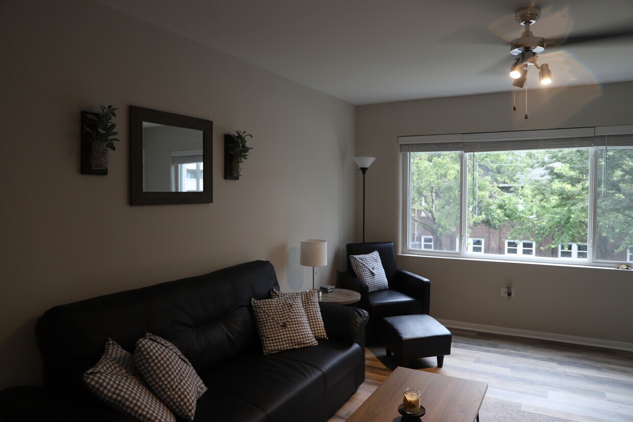 Foto principal - 1002 Springfield Ave